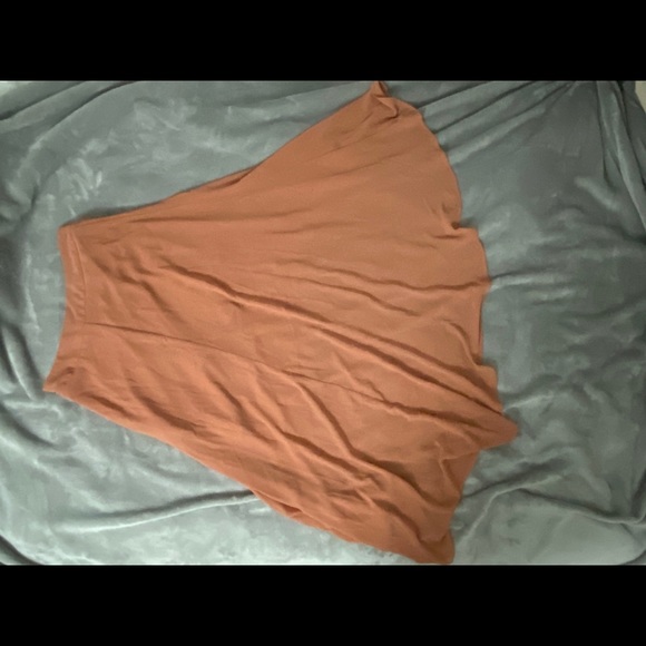 Forever 21 High-Low Skirt - Picture 2 of 3